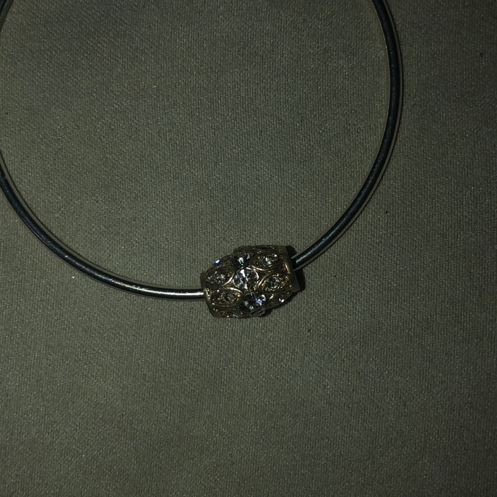 pandora bead